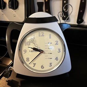 Coffee pot/perculator wall clock